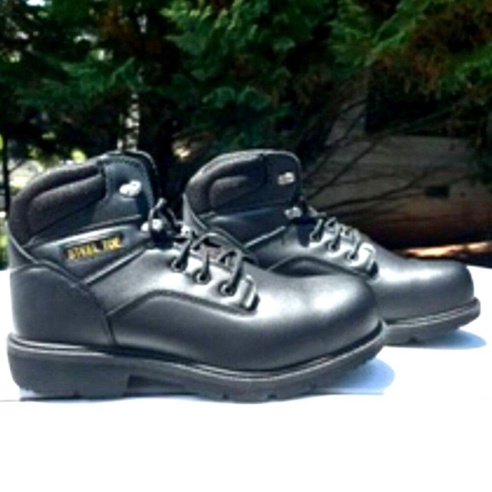 Size: 11 Wide Steel Toe Work & Safety Boots Gus 2.0 by Brahma . New in the Box